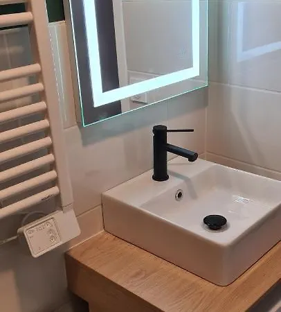 Joli Vue Mont Saint Clair, Parking, Menage Et Linge De Lit Inclus