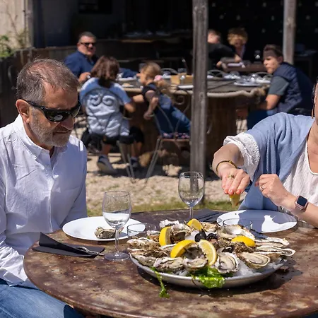 Apartment Joli Vue Mont Saint Clair, Parking, Menage Et Linge De Lit Inclus