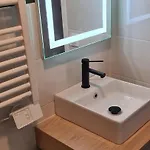 Joli Vue Mont Saint Clair, Parking, Menage Et Linge De Lit Inclus